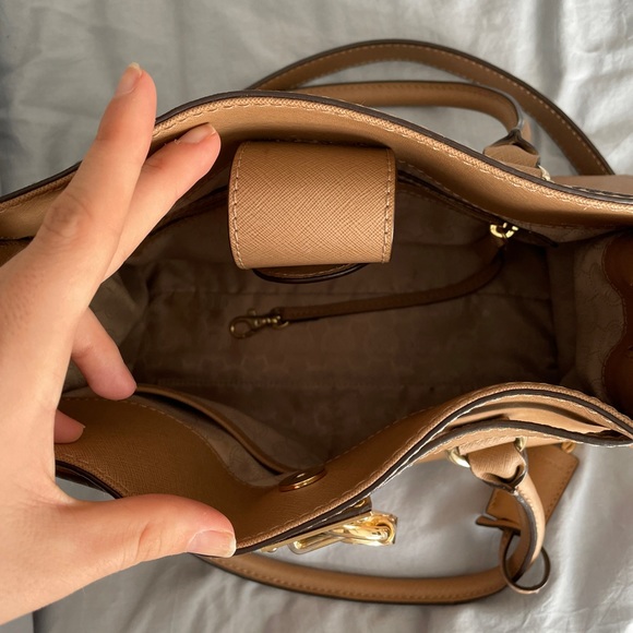 Michael Kors satchel - Picture 7 of 13